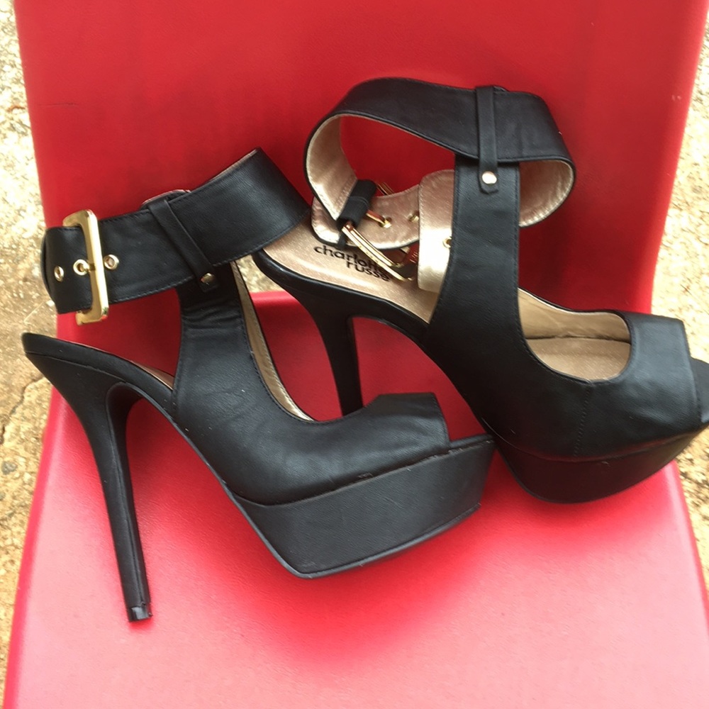 Black heels with wedge
